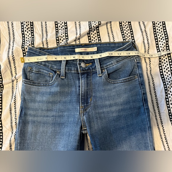 💕Levi’s 711 Skinny Jeans💕 - Picture 4 of 8